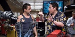 Jon Favreau con Downey Jr. en el rodaje de 'Iron Man'