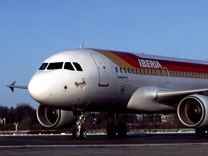 iberia-airbus-A-319-avutarda 