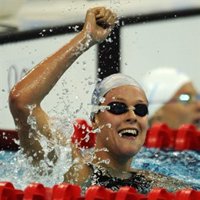 La italiana Federica Pellegrini bate el récord del mundo de 200 metros libres