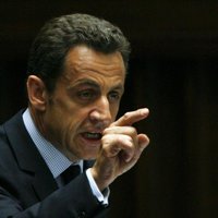 Sarkozy pide a Rusia que cumpla "sin demora" la promesa de retirada de Georgia