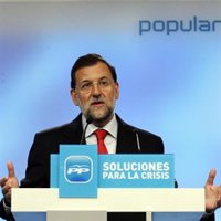 Rajoy apuesta por mirar al futuro y no reabrir las heridas del pasado "lo haga quien lo haga"