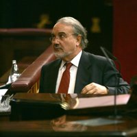 Solbes dice que el crecimiento del PIB estará entre un 0,1% y un -0,1% en los dos últimos trimestres