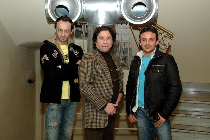 Los protagonistas y el coreógrafo Mario Maya