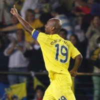 El Villarreal se lleva un trabajado duelo entre 'hermanos'