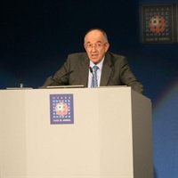 Fernández Ordóñez ve "absurda" otra bajada de tipos conjunta a corto plazo, aunque "no descarta nada"