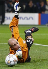 Reina: "Firmo ahora mismo que pasen a octavos Atlético de Madrid y Liverpool"