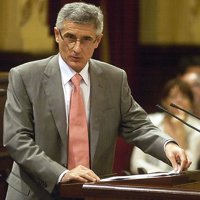 El Parlament debate hoy sobre los apoyos con que prevé contar el Govern después de que Vicens pase al Grupo Mixto
