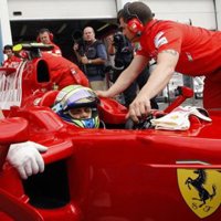 Schumacher cree que Massa aprenderá de la decepción en Brasil y el año que viene luchará por el título