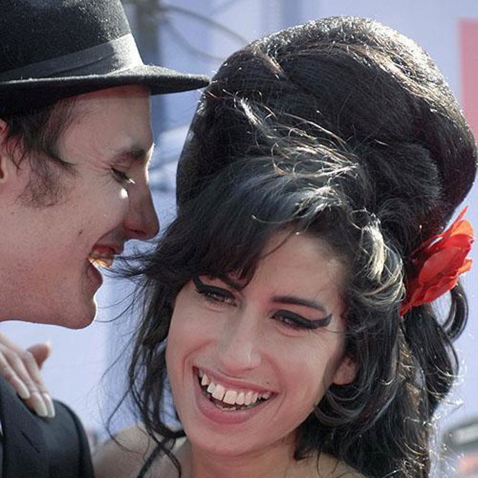 El marido de Amy Winehouse sale de la cárcel