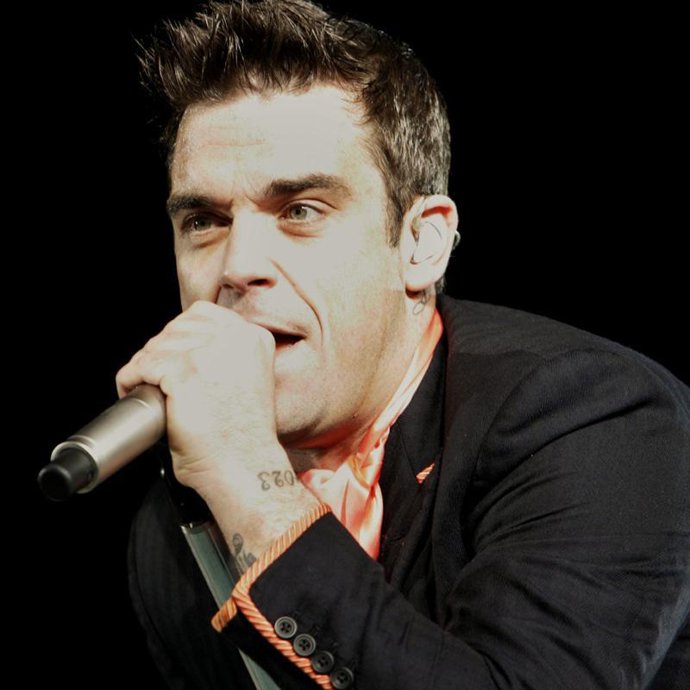 Robbie Williams busca extraterrestres bajo el mar