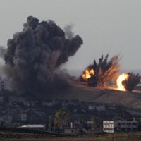 Las fuerzas israelíes bombardean una mezquita en el norte de la Franja de Gaza