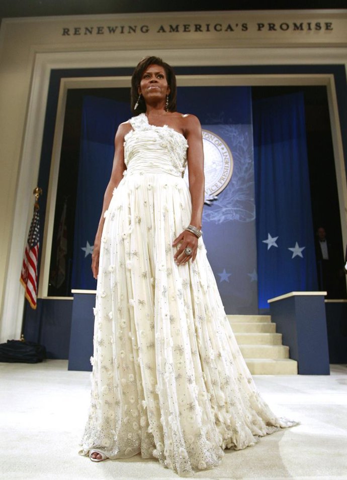 El vestido de Michelle Obama en el baile de inauguración será donado a un museo, como manda la tradición
