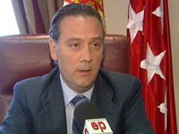 Prada afirma que pondrá en manos de la Justicia el presunto caso de espionaje a él y su familia