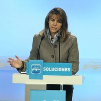 Cospedal considera "una buena noticia" la detención de un presunto miembro de ETA "en el día de la democracia"