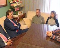 Rajoy se reúne durante más de una hora con los padres de Marta de Castillo