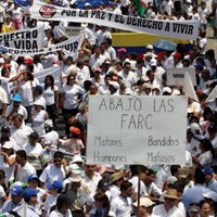 Intermón denuncia la violencia que sufren las mujeres en Colombia por parte de los grupos armados