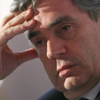 Brown condena el "cobarde" ataque en la base militar y afirma que "ningún asesino desbaratará" el proceso de paz