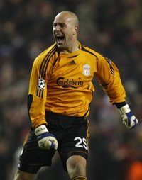 Reina: "Estamos haciendo bien las cosas en 'Champions' y sabemos cómo competir" 