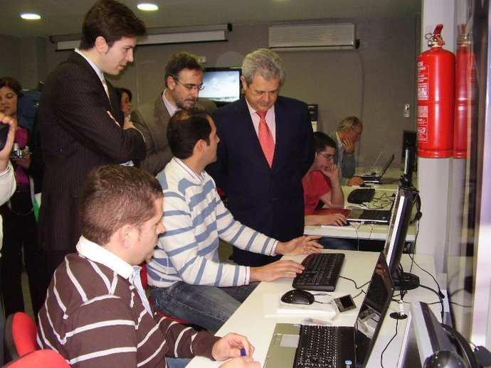 Vallejo, en el centro Guadalinfo de Campillo de Arenas