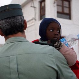 Guardia civil menor inmigrante