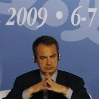 Zapatero espera cerrar la remodelación del Gobierno tras su regreso de Turquía