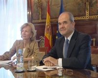 Salgado y Chaves abordan en su primera reunión el nuevo modelo de financiación autonómica 