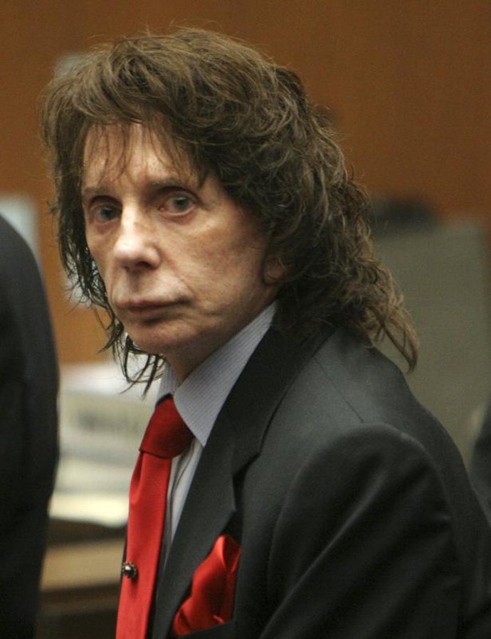 Declaran culpable de asesinato al manager de los Beatles