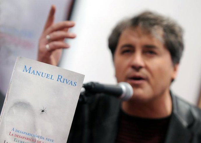 Manuel Rivas presenta su último libro de poemas