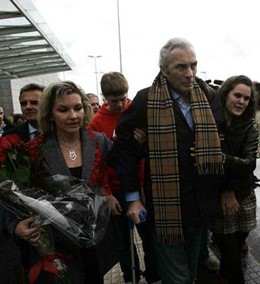 Neira sale del hospital