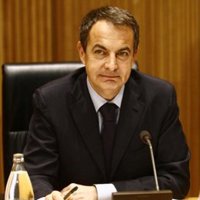 Zapatero admite que la recesión "no ofrece señales claras de remisión" y ve necesarias "nuevas reformas económicas"