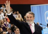 El PP presenta un manifiesto "para la crisis" en el que habla "del desempleo y no de Obama"