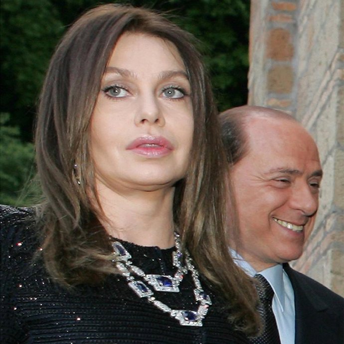 La esposa de Berlusconi prepara los trámites para divorciarse del primer ministro