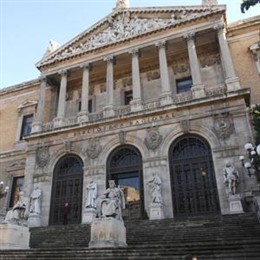 Exterior de la Biblioteca Nacional de Madrid
