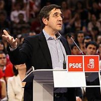 Patxi López cree que algo se mueve en el entorno de ETA