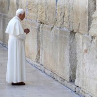 El Papa invita a los musulmanes a "superar las incomprensiones y abrir la puerta del diálogo"