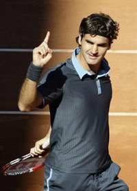 Federer cumple su amenaza y acaba con la racha de Nadal en la Caja Mágica