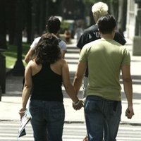 El número de matrimonios en España registra un descenso del 8,7 por ciento desde 1990, según un estudio