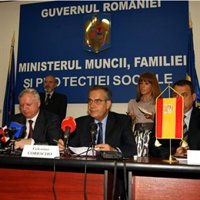 La comunidad rumana en España se reduce por primera vez desde 2004 y deja de ser la más grande, en favor de la marroquí