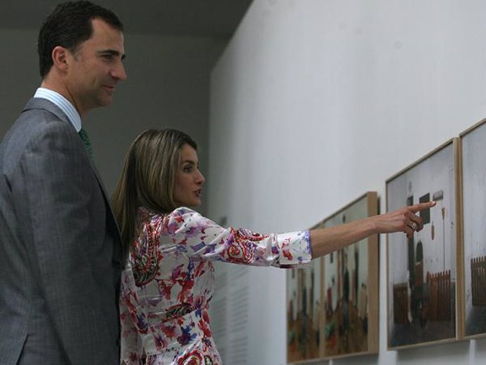 Los príncipes inauguran PhotoEspaña 2009