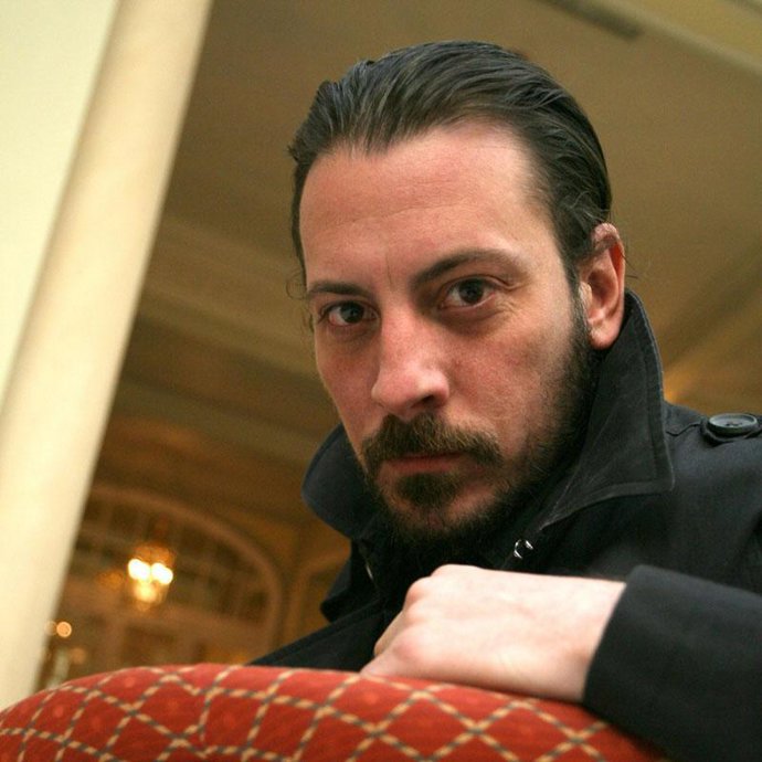 Ray Loriga le escriba al despecho y la venganza