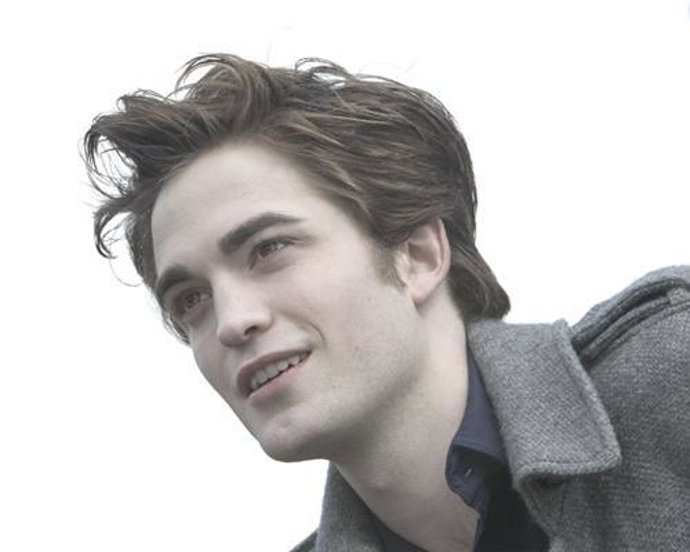 Robert Pattinson pasa de fiesta