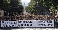 Las calles de Bilbao, llenas en repulsa por el último asesinato de ETA
