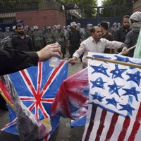 Irán denuncia la implicación de británicos en los disturbios y replantea sus relaciones con Londres