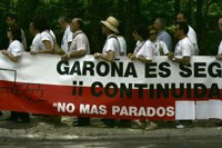 Unos 400 trabajadores de centrales nucleares piden una reunión "urgente" con Zapatero a las puertas de Moncloa