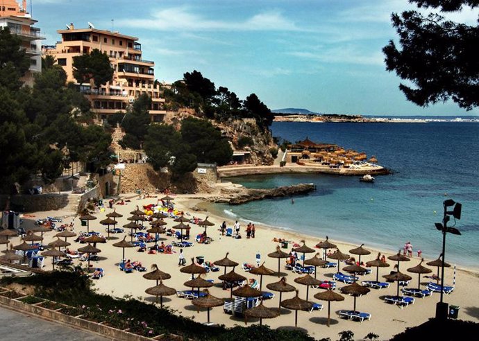 Zona del turismo en Baleares playa