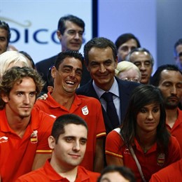 Zapatero alaba el nuevo plan ADOP