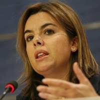 Sáenz de Santamaría: "Si esto es un modelo de cooperación leal, que venga Zapatero y lo explique"