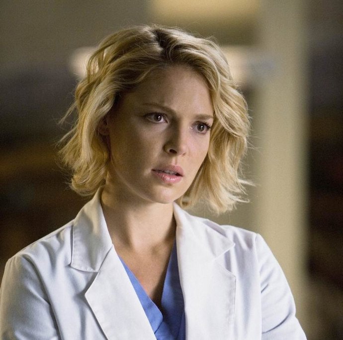 La actriz Katherine Heigl es Izzie en Anatomía de Grey
