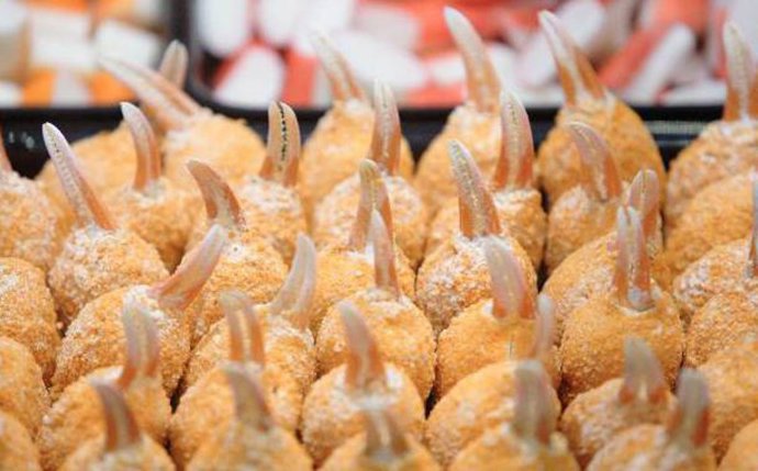 Los congeladores funcionan mejor cuando están llenos y sin mucho espacio entre a