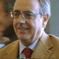 Sanz critica el "doble lenguaje" de NaBai tras el asesinato de dos guardias civiles